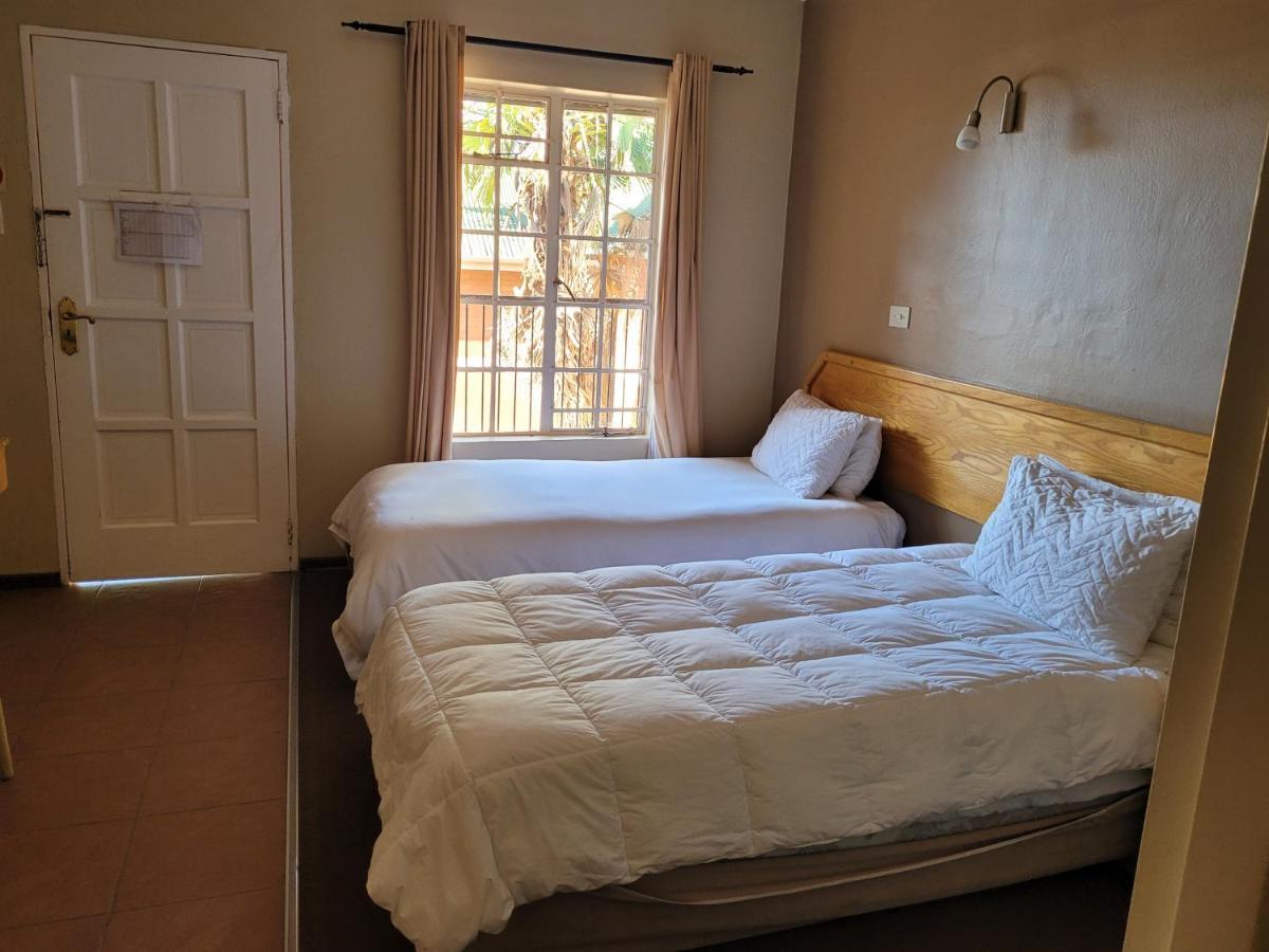 The Cannon Lodge Newcastle Esterno foto