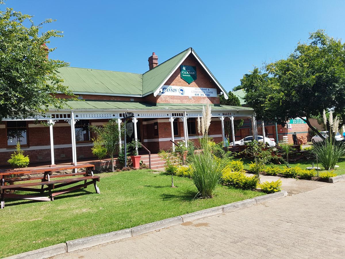 The Cannon Lodge Newcastle Esterno foto